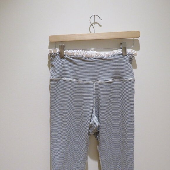 ALBION Petal Pant Leggings in Midnight White Stripe Athleisure Workout Casual - Picture 3 of 10